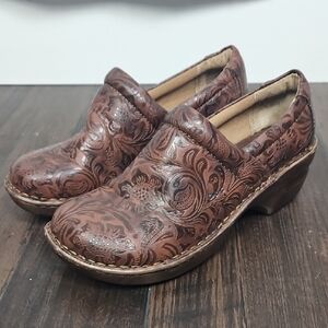 boc Floral Embossed Brown Peggy Clogs - Size 9 Wide